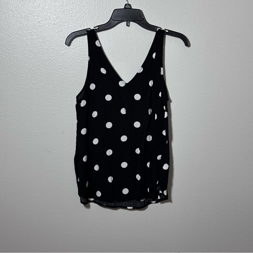 Old navy Women black Polka Dot top‎ size small